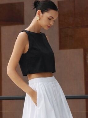 Commense Black Cropped Structured Tank Top XS NWT Minimalist Modern